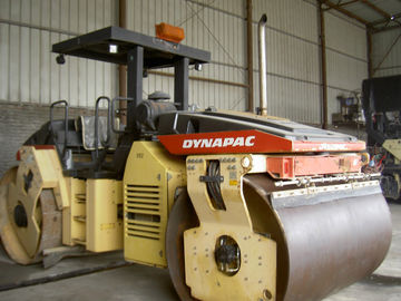 Rouleau vibrant utilisé par CC622 de jumeau de compacteur de dynapac