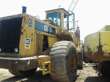980C a employé le chargeur de roue de Caterpillar avec la pierre de chariot élévateur