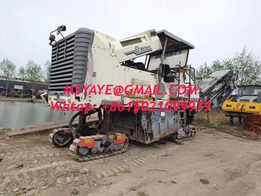 Machine de fraisage Wirtgen 27T pour la construction de routes lourdes